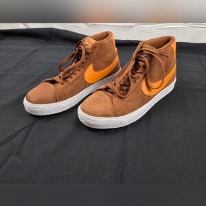 Nike Zoom Blazer Mid SB Pecan Light Curry Mens Size 7 864349-203